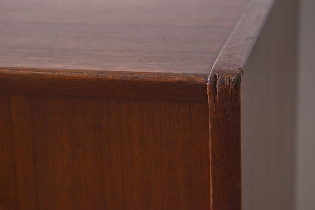 ヴィンテージ家具 北欧ビンテージ G-PLAN(ジープラン) BBシリーズ サイドボード(サイドチェスト、引き出し)