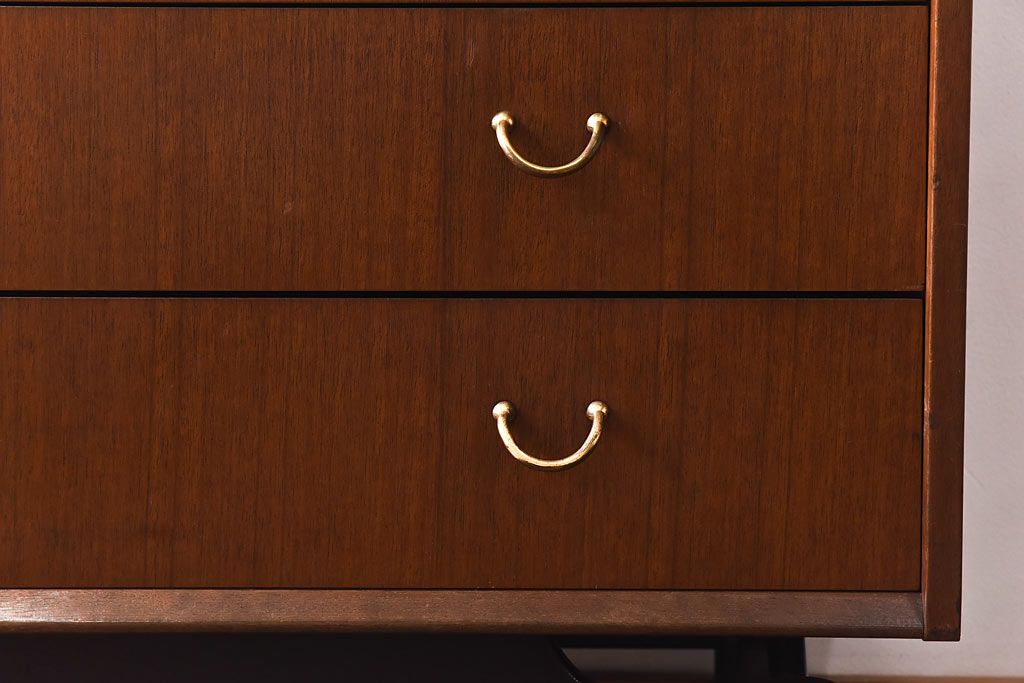 ヴィンテージ家具 北欧ビンテージ G-PLAN(ジープラン) BBシリーズ サイドボード(サイドチェスト、引き出し)