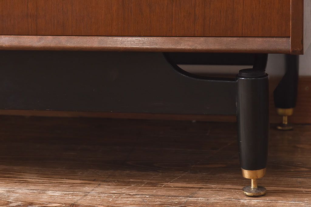 ヴィンテージ家具 北欧ビンテージ G-PLAN(ジープラン) BBシリーズ サイドボード(サイドチェスト、引き出し)