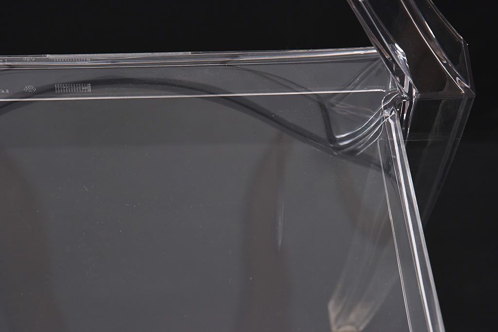 中古　Kartell(カルテル)　Louis Ghost(ルイ・ゴースト)　アームチェア(椅子)(定価約4万6千円)