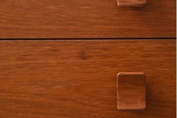 北欧ビンテージ家具　アンティーク風ペイントが魅力の3段チェスト(サイドチェスト、引き出し)