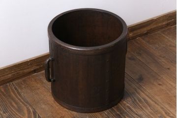 アンティーク雑貨　古民具・骨董　味わいのある趣が魅力的な一斗枡(鉢カバー)
