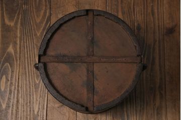 アンティーク雑貨　古民具・骨董　味わいのある趣が魅力的な一斗枡(鉢カバー)