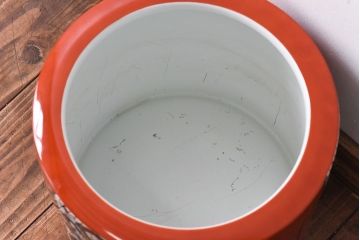 アンティーク雑貨　ノリタケ(日陶・則武)　朱色地 モダンな幾何学文参型火鉢(手あぶり、鉢カバー、傘立て)
