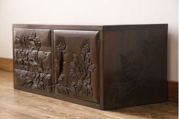 中古　伝統工芸　日光彫り　美しい意匠の小箪笥(小引き出し、収納箱)