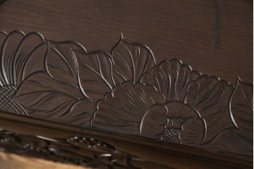 中古　伝統工芸　日光彫り　美しい意匠の小箪笥(小引き出し、収納箱)