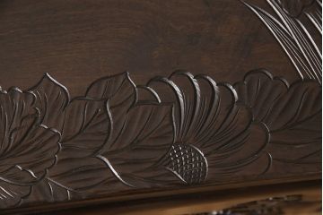 中古　伝統工芸　日光彫り　美しい意匠の小箪笥(小引き出し、収納箱)