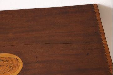 アンティーク家具　イギリスアンティーク　ウォールナット材　クラシカルなコンソールテーブル(引き出し、飾り台、サイドテーブル)