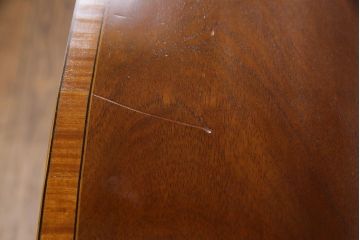 アンティーク家具　イギリスアンティーク　ウォールナット材　クラシカルなコンソールテーブル(引き出し、飾り台、サイドテーブル)