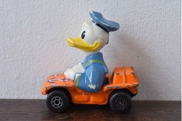 アンティーク雑貨　LESNEY社(レズニー)　matchbox(マッチボックス)　ディズニーシリーズ　NO.2　ドナルドダック　ミニカー(おもちゃ)