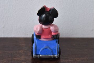 アンティーク雑貨　LESNEY社(レズニー)　matchbox(マッチボックス)　ディズニーシリーズ　NO.4　ミニー　ミニカー(おもちゃ)