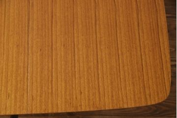 ヴィンテージ家具　北欧ビンテージ　チーク材　おしゃれなデザインのバタフライテーブル(ダイニングテーブル、エクステンションテーブル)