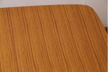 ヴィンテージ家具　北欧ビンテージ　チーク材　おしゃれなデザインのバタフライテーブル(ダイニングテーブル、エクステンションテーブル)