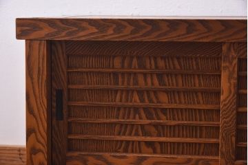 江戸指物　摺り漆(拭き漆)　総無垢　独特な木目が目を引くタモ材の小箪笥(サイドボード、箪笥、収納棚)(定価約60万円)