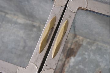 レトロ家具　昭和レトロ　錆のある風合いが魅力的なブリキガラスケース(ショーケース、飾り棚)(1)