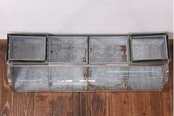 レトロ家具　昭和レトロ　錆のある風合いが魅力的なブリキガラスケース(ショーケース、飾り棚)(1)