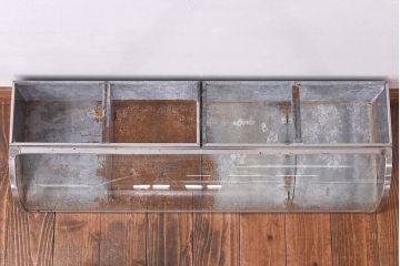 レトロ家具　昭和レトロ　錆のある風合いが魅力的なブリキガラスケース(ショーケース、飾り棚)(2)