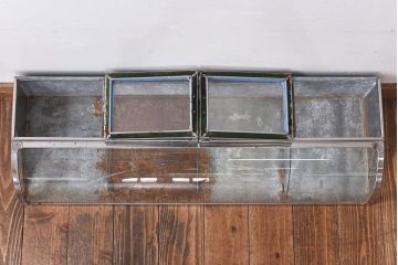 レトロ家具　昭和レトロ　錆のある風合いが魅力的なブリキガラスケース(ショーケース、飾り棚)(2)