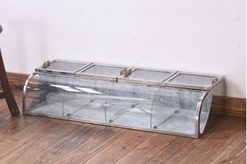 レトロ家具　昭和レトロ　錆のある風合いが魅力的なブリキガラスケース(ショーケース、飾り棚)(3)