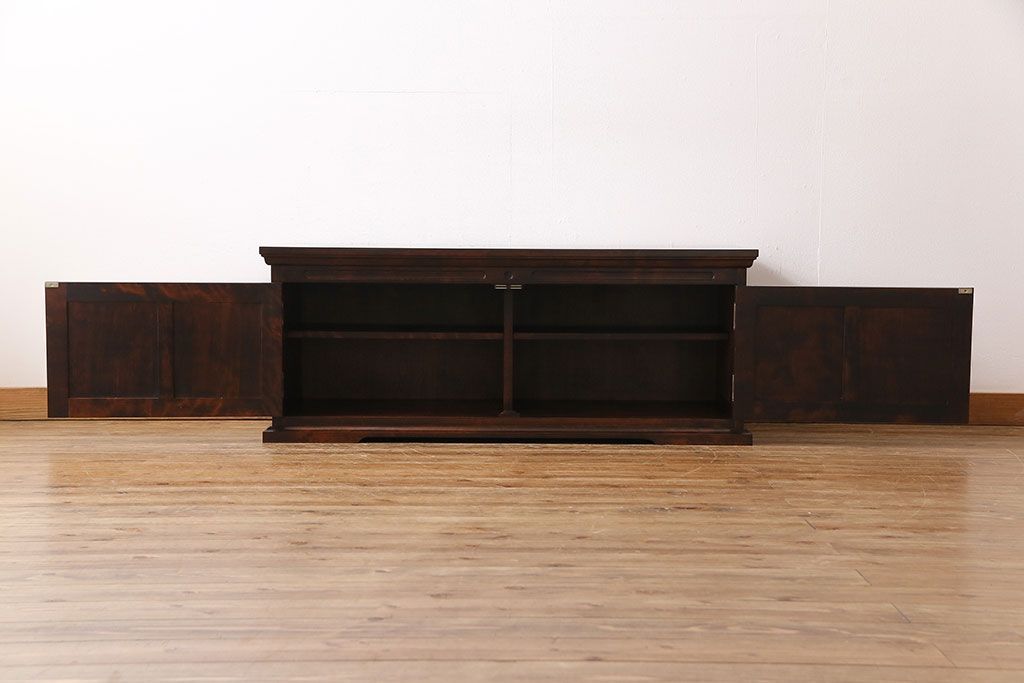 中古　神居民芸　木の味わいとシックな雰囲気が魅力のローボード(サイドボード、整理棚)