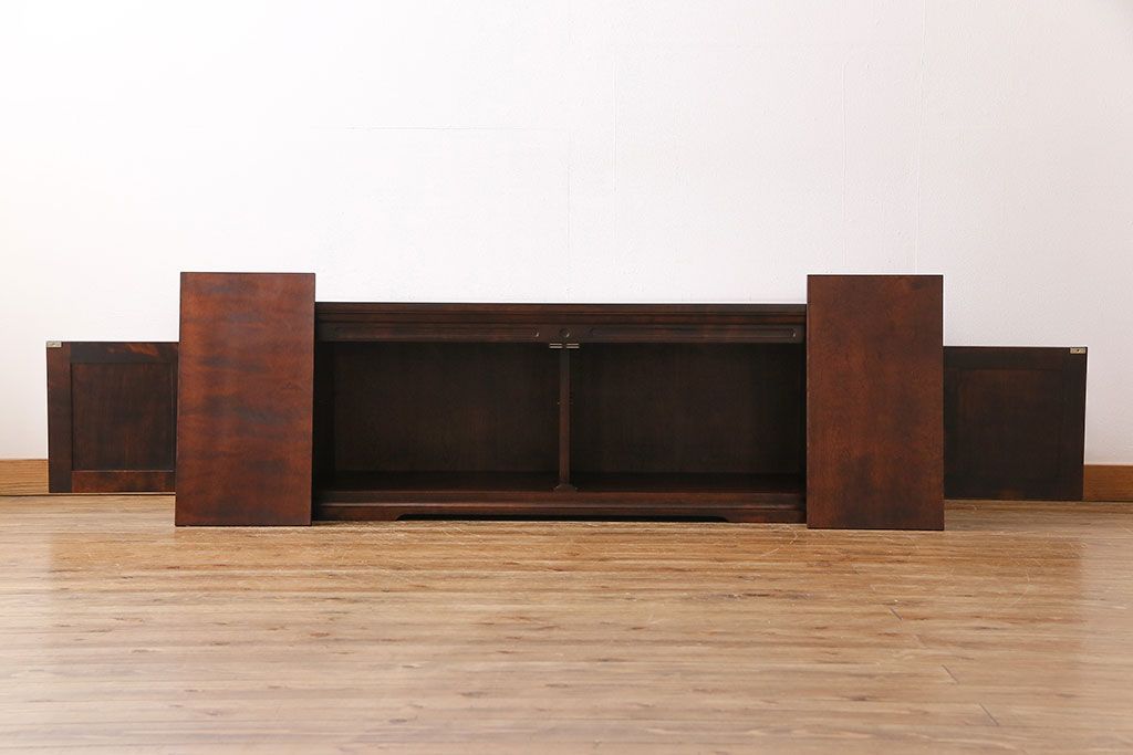 中古　神居民芸　木の味わいとシックな雰囲気が魅力のローボード(サイドボード、整理棚)