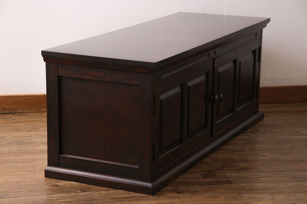 中古　神居民芸　木の味わいとシックな雰囲気が魅力のローボード(サイドボード、整理棚)