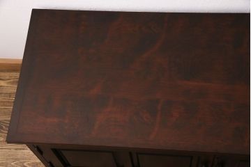 中古　神居民芸　木の味わいとシックな雰囲気が魅力のローボード(サイドボード、整理棚)