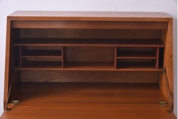ヴィンテージ家具　北欧ビンテージ　チーク材　シンプルなライティングビューロー(簿記机、在宅ワーク、在宅用デスク)