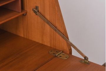 ヴィンテージ家具　北欧ビンテージ　チーク材　シンプルなライティングビューロー(簿記机、在宅ワーク、在宅用デスク)