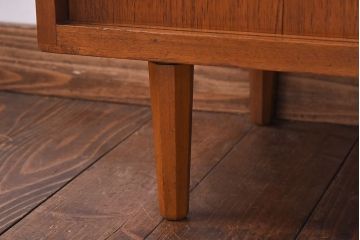 ヴィンテージ家具　北欧ビンテージ　チーク材　シンプルなライティングビューロー(簿記机、在宅ワーク、在宅用デスク)