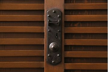 アンティーク家具　和製アンティーク　ヒノキ材　和モダンスタイルにおすすめな美濃帳場箪笥(収納棚、キャビネット)