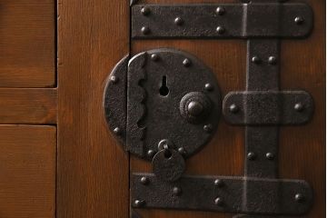 アンティーク家具　和製アンティーク　ヒノキ材　和モダンスタイルにおすすめな美濃帳場箪笥(収納棚、キャビネット)