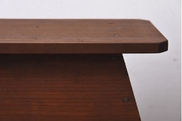 アンティーク雑貨　和製アンティーク　味わい深い風合いのシンプルな踏み台(花台)