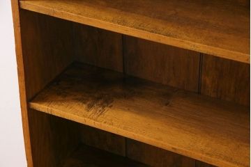 アンティーク家具　イギリスアンティーク　オーク材　シンプルながらも上品な佇まいの本棚(飾り棚、収納棚)