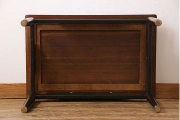 ヴィンテージ家具　G-plan(ジープラン)　北欧ビンテージ　チーク材　BBシリーズ　スタイリッシュなサイドテーブル(コーヒーテーブル)(2)