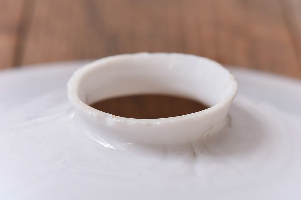 昭和レトロ　ノスタルジックな雰囲気漂う平笠シェードのペンダントライト(電笠、吊り下げ照明、天井照明)(1)