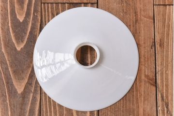 昭和レトロ　ノスタルジックな雰囲気漂う平笠シェードのペンダントライト(電笠、吊り下げ照明、天井照明)(2)