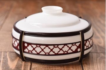 花菱模様の装飾から和の雰囲気漂うシェード(電笠、天井照明)