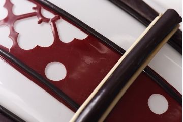 花菱模様の装飾から和の雰囲気漂うシェード(電笠、天井照明)