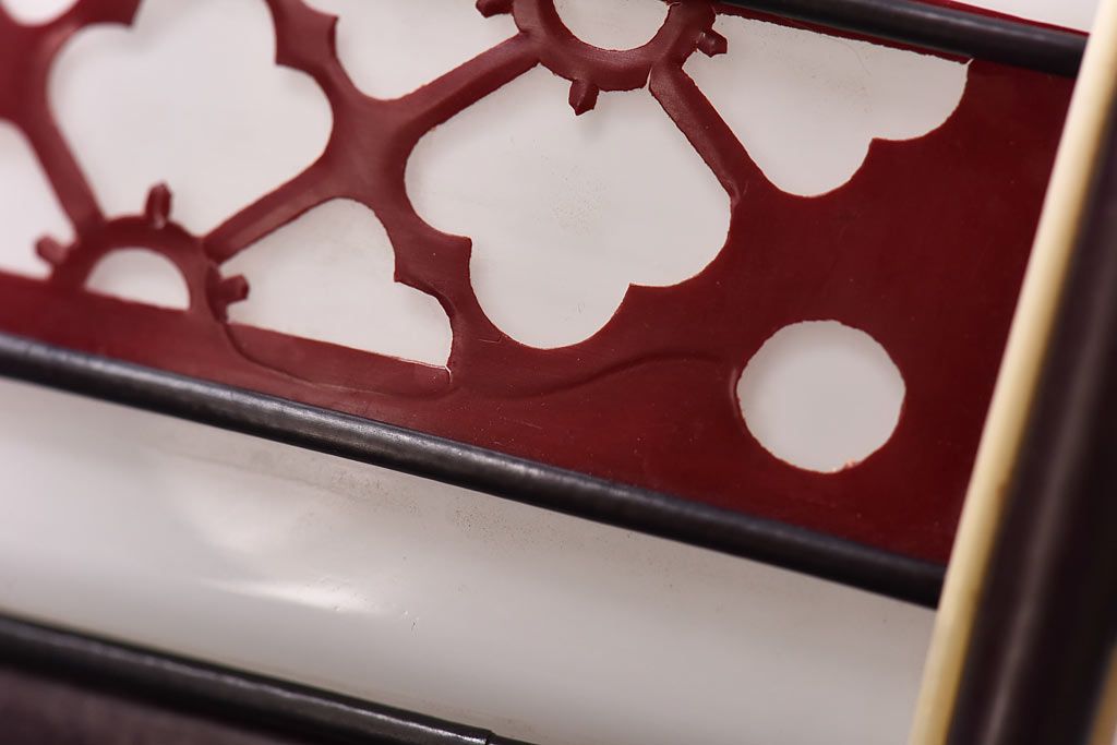 花菱模様の装飾から和の雰囲気漂うシェード(電笠、天井照明)