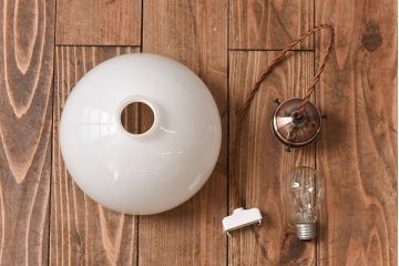 昭和レトロ　使い勝手の良いシンプルなペンダントライト(シェード、天井照明)