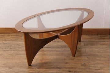 ヴィンテージ家具　G-plan(ジープラン)　北欧ビンテージ　チーク材　ガラストップがおしゃれなコーヒーテーブル(センターテーブル)(2)