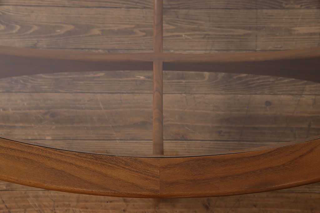 ヴィンテージ家具　G-plan(ジープラン)　北欧ビンテージ　チーク材　ガラストップがおしゃれなコーヒーテーブル(センターテーブル)(2)