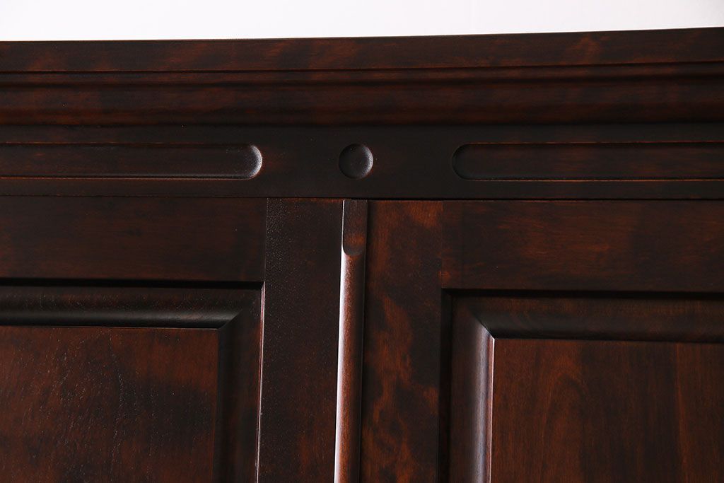 中古　神居民芸　洋室にも馴染みの良い衣装盆付き和タンス(引き出し、箪笥、着物箪笥)