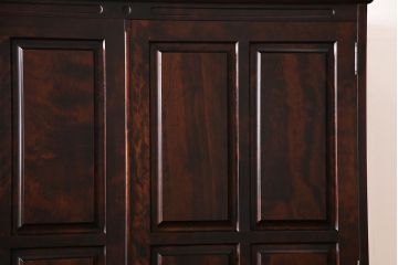 中古　神居民芸　洋室にも馴染みの良い衣装盆付き和タンス(引き出し、箪笥、着物箪笥)