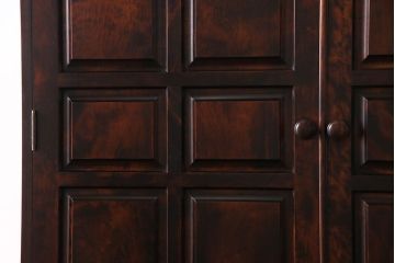 中古　神居民芸　洋室にも馴染みの良い衣装盆付き和タンス(引き出し、箪笥、着物箪笥)