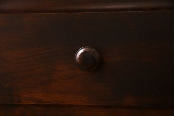 中古　神居民芸　洋室にも馴染みの良い衣装盆付き和タンス(引き出し、箪笥、着物箪笥)