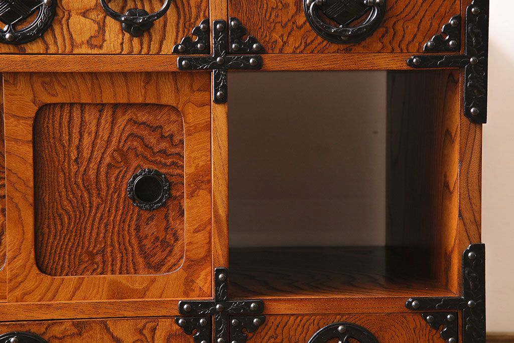 中古　民芸家具　木目が美しい小箪笥(引き出し)