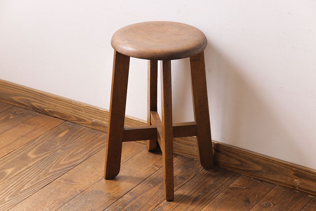 アンティーク雑貨　昭和レトロ　シンプルなデザインのスツール(丸椅子、イス、チェア)