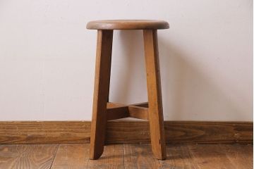 アンティーク雑貨　昭和レトロ　シンプルなデザインのスツール(丸椅子、イス、チェア)
